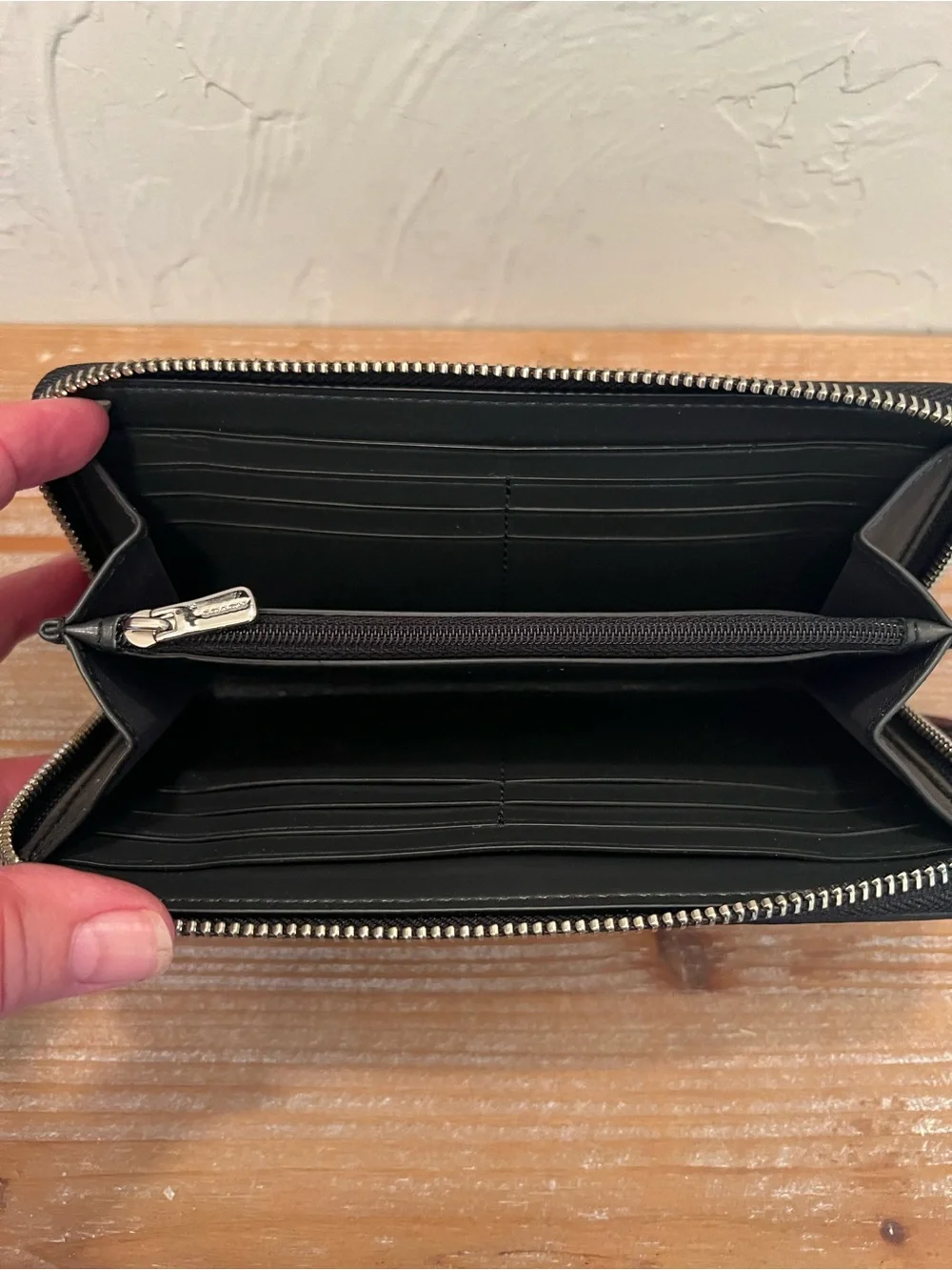 Coach Authentic Black/Gray Signature Accordion Zip Around Wallet